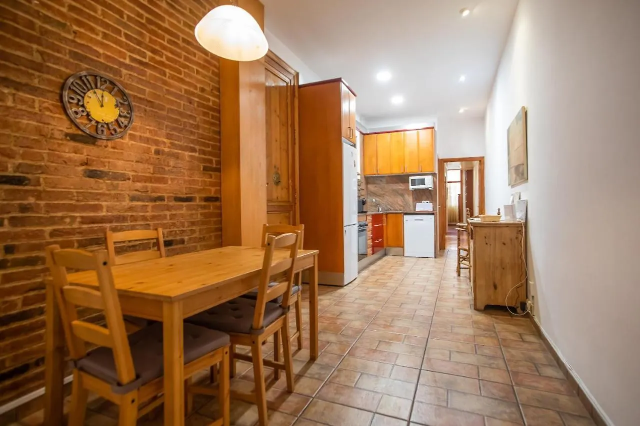P2Ari1046 - Magnific 2Bed Apartment In The City Center バルセロナ スペイン